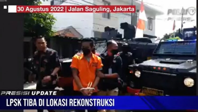 video rekonstruksi Bharada Eliezer hingga Kuat Ma'ruf  Berbaju tahanan
